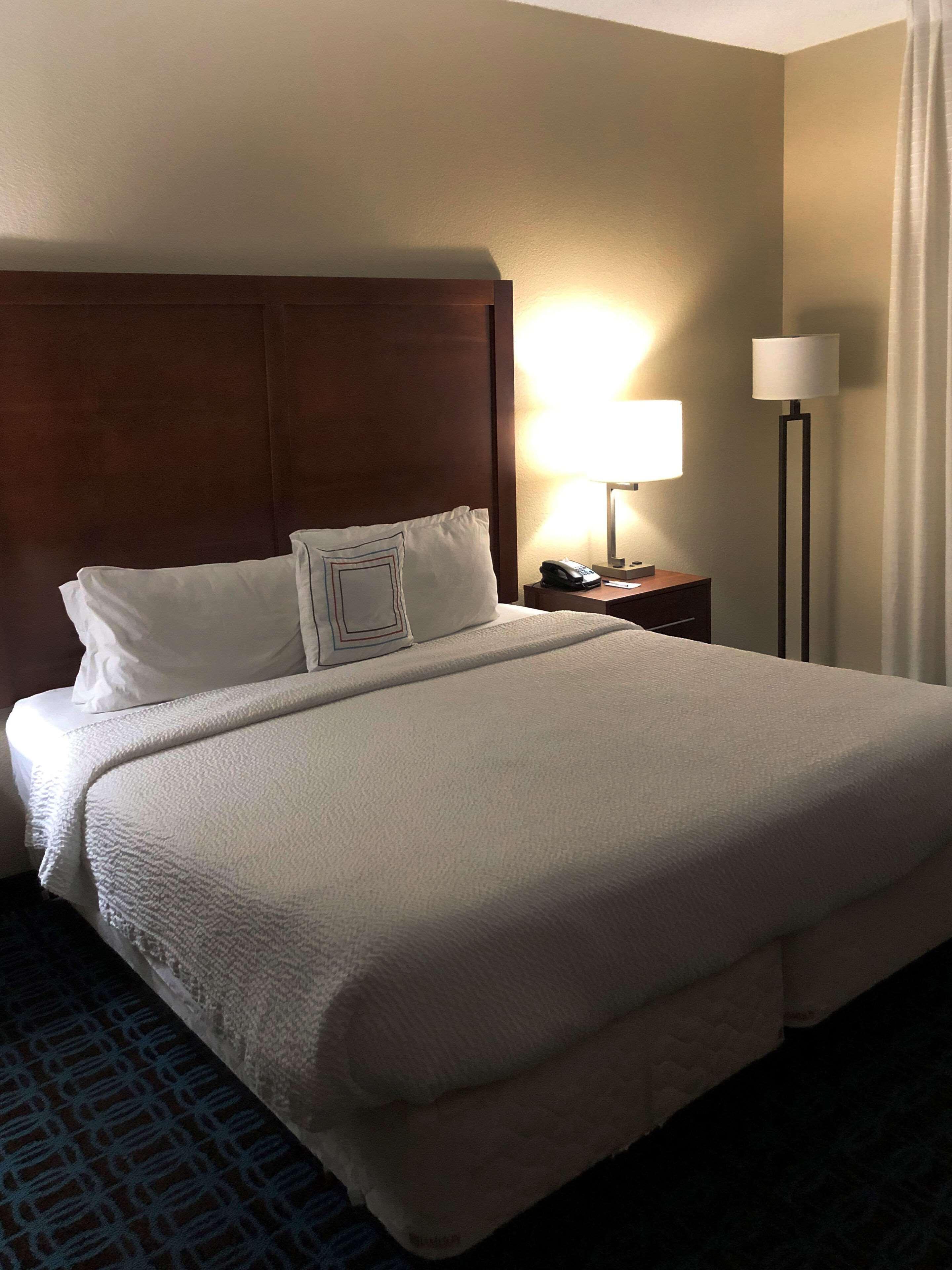 Comfort Inn & Suites Phoenix North - Deer Valley Esterno foto