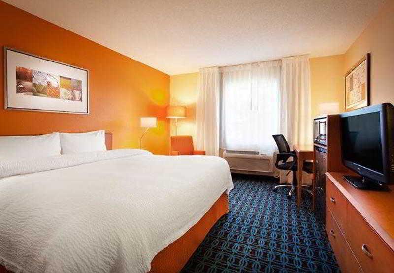 Comfort Inn & Suites Phoenix North - Deer Valley Esterno foto