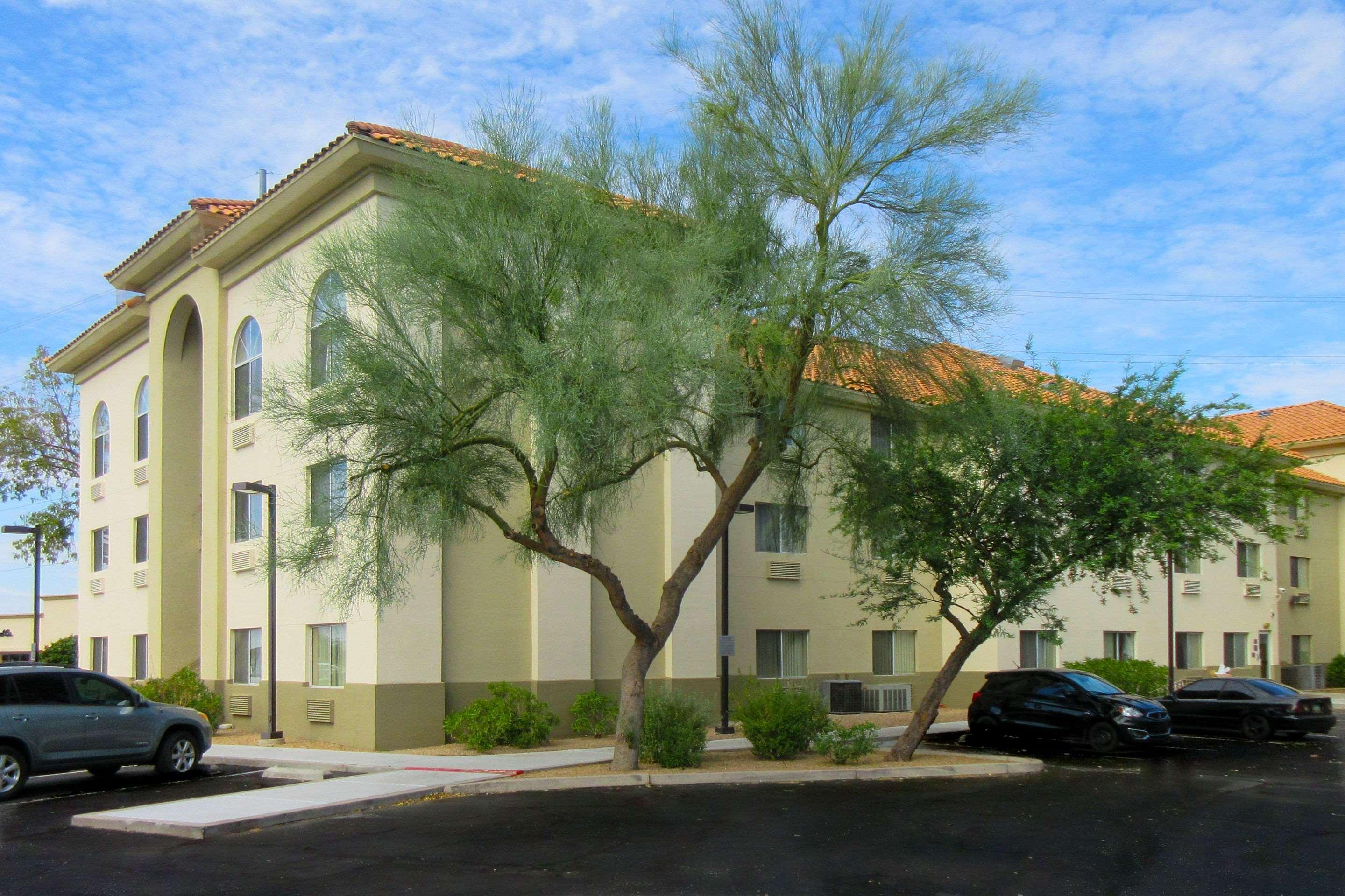 Comfort Inn & Suites Phoenix North - Deer Valley Esterno foto