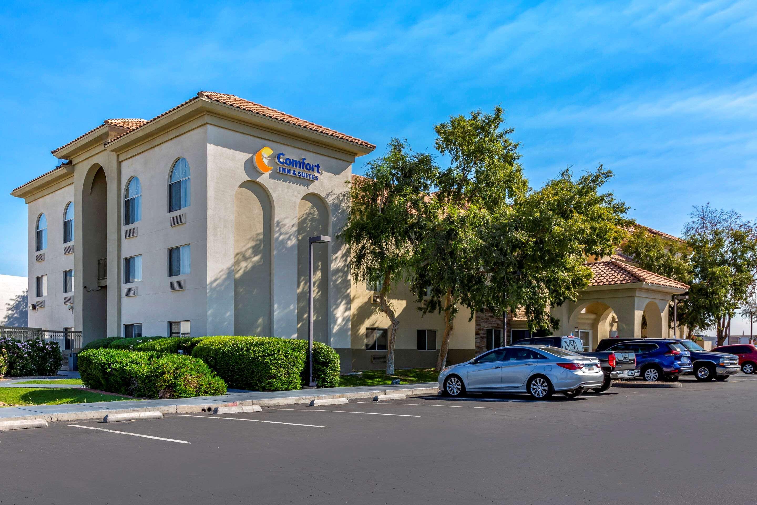 Comfort Inn & Suites Phoenix North - Deer Valley Esterno foto