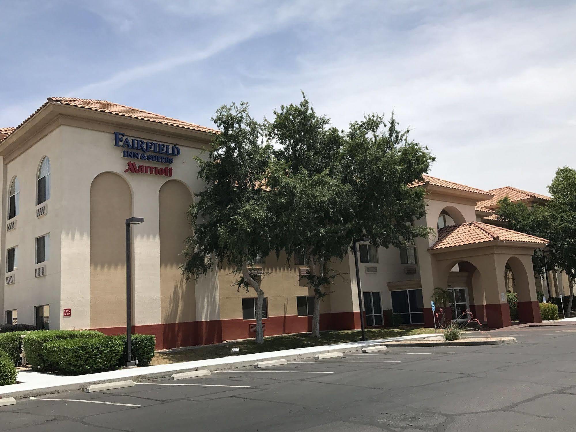 Comfort Inn & Suites Phoenix North - Deer Valley Esterno foto