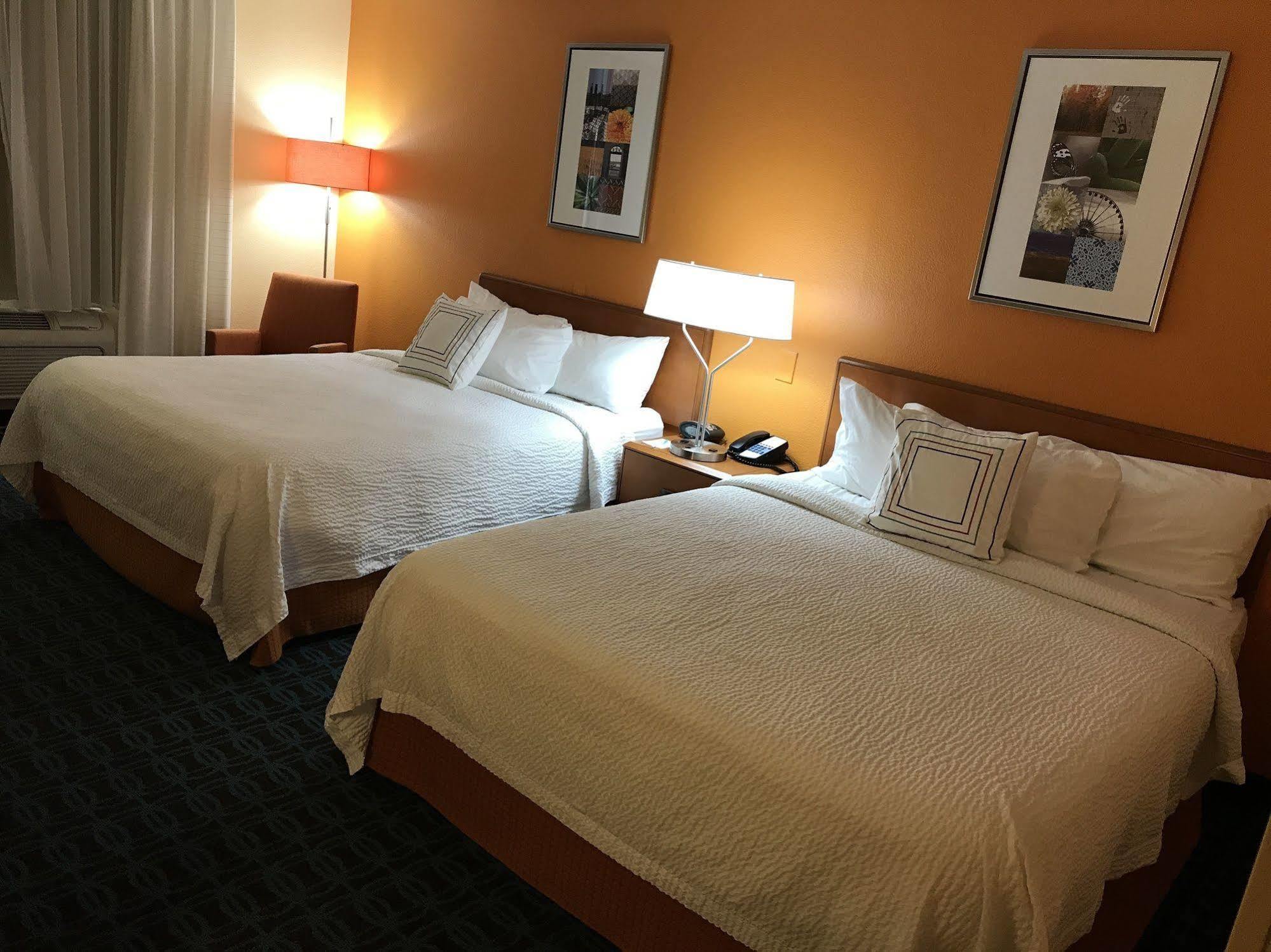 Comfort Inn & Suites Phoenix North - Deer Valley Esterno foto